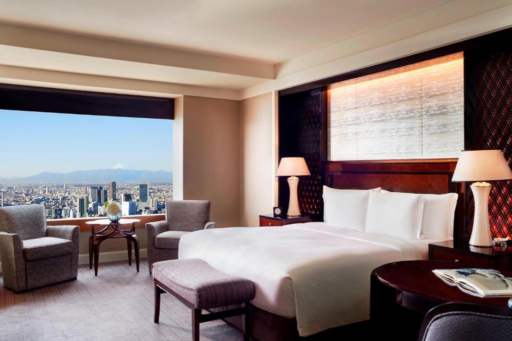 A city-view room high in The Ritz-Carlton, Tokyo in Roppongi