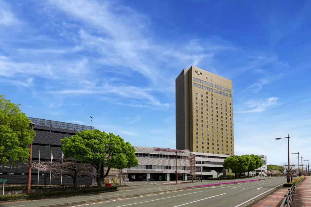 A guest room at ANA Crowne Plaza Kumamoto near Kumamoto Station
